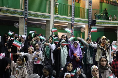 تصاویر/ اجتماع ۶ هزار نفری دختران تمدن ساز یزد