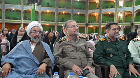 تصاویر/ اجتماع ۶ هزار نفری دختران تمدن ساز یزد