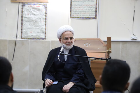 تصاویر/جلسه اخلاق نماینده ولی فقیه در حوزه علمیه امام باقر ( ع)کامیاران