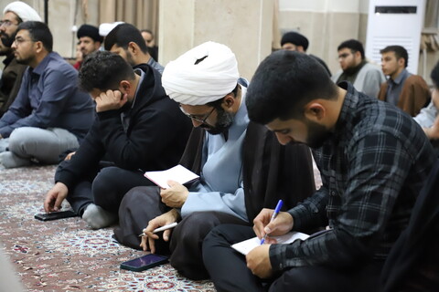 تصاویر/جلسه اخلاق نماینده ولی فقیه در حوزه علمیه امام باقر ( ع)کامیاران