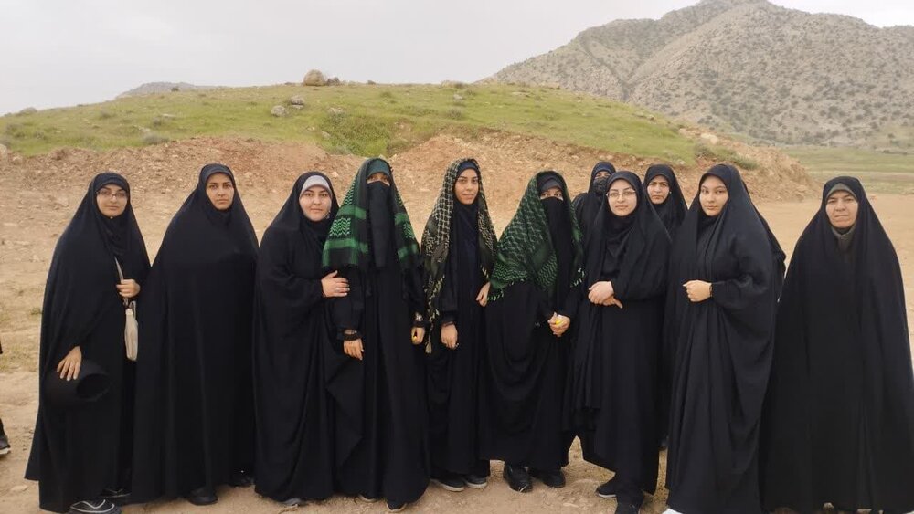 تصاویر/ اردوی راهیان نور غرب با حضور کادر و طلاب مدرسه علمیه حضرت زینب (س)آستانه