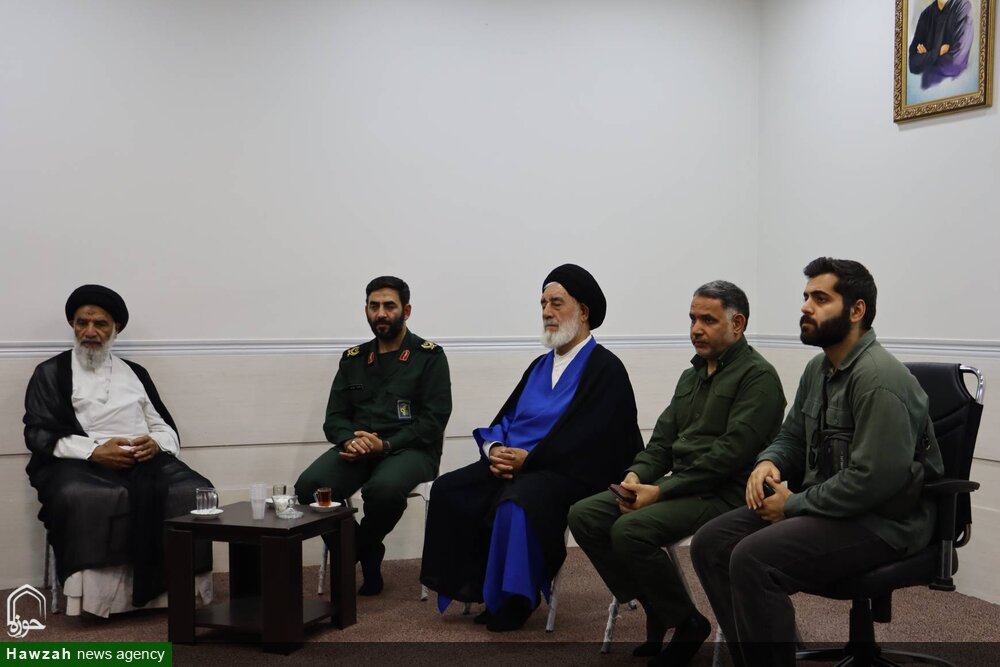 دیدار سردار حسن‌پور، رئیس سازمان بسیج اصناف، بازاریان و فعالان اقتصادی کشور با حجت الاسلام والمسلمین موسوی فرد، نماینده ولی فقیه در خوزستان