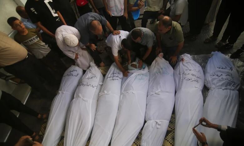 غزہ میں صہیونی حکومت کی نسل کشی کے نئے اعداد و شمار؛ ۲۱۸۰ خاندانوں کے تمام افراد شہید