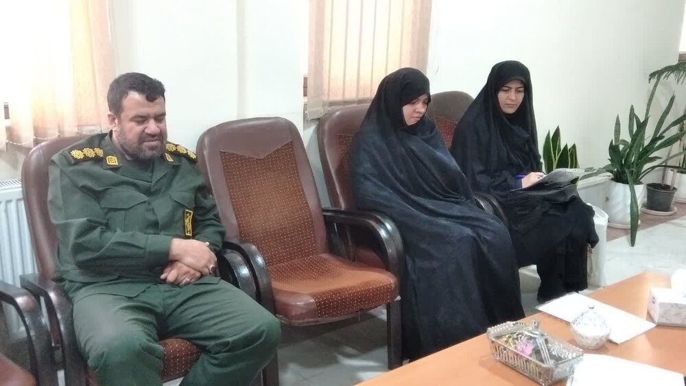 تاکید بر«جهاد تبیین» در دیدار مسئول بسیج طلاب استان با فرماندهان زرندیه