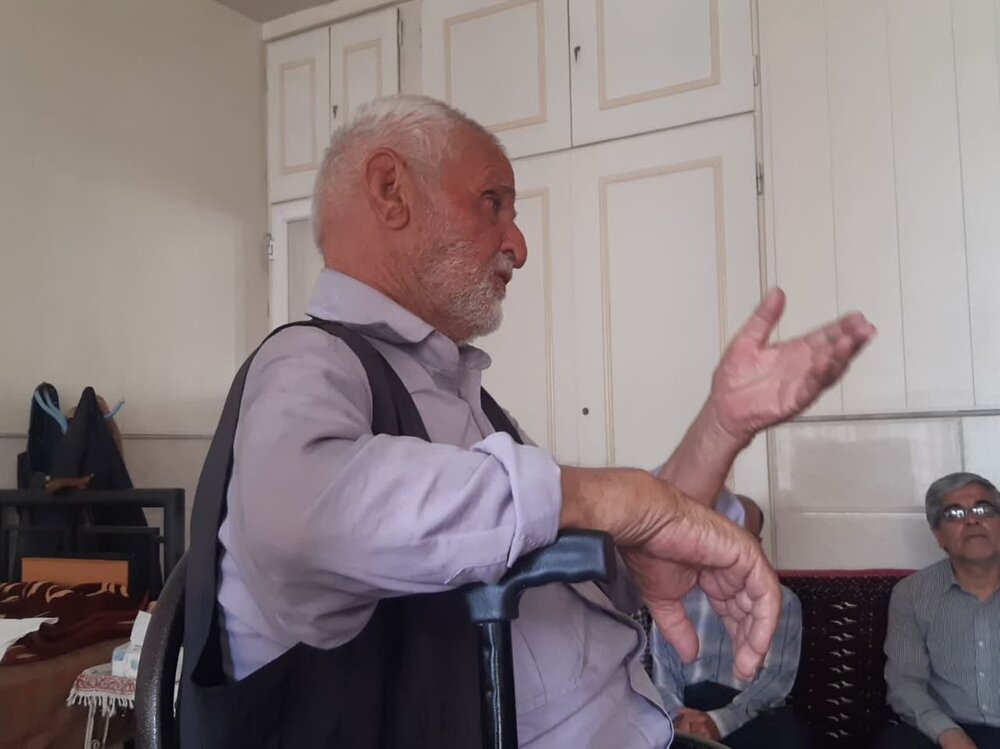 تقدیر امام جمعه و مسئولان آران و بیدگلی از خانواده شهید اصیلیان+تصاویر