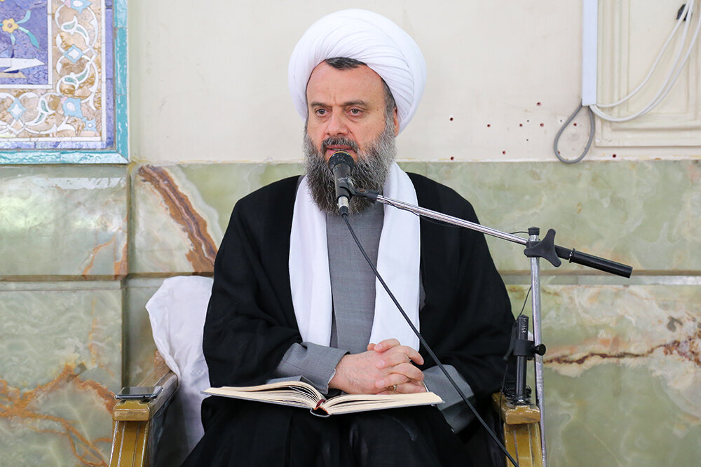 پیام استاد هادوی تهرانی در پی حادثه غمبار بندرعباس