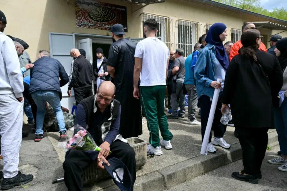 بالصور: جريمة كراهية تهز فرنسا وتفضح تصاعد الإسلاموفوبيا