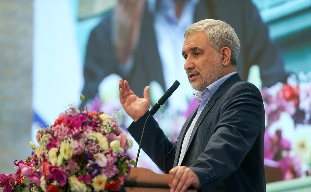 غربی‌ها به بشر به عنوان موجود مقدس نگاه نمی‌کنند