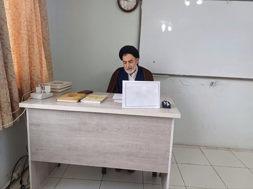 نقش بی‌بدیل حوزه‌های علمیه در مقابله با چالش‌های اجتماعی و فرهنگی