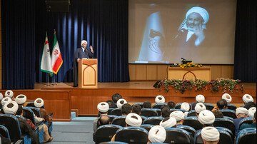 تشکل‌های جهادی نقش راهبر فرهنگی را ایفا کنند