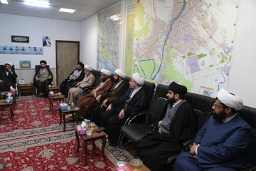 تصاویر/ نشست مدیران مدارس شهرستان اهواز با اعضای کمیته جذب استان خوزستان