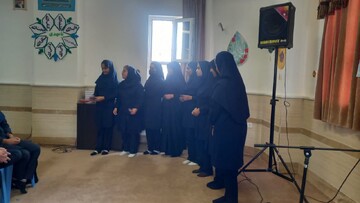 تصاویر/ بازدید دانش آموزان مدرسه شاهد شهید ابراهیمی از مدرسه علمیه فاطمیه محلات