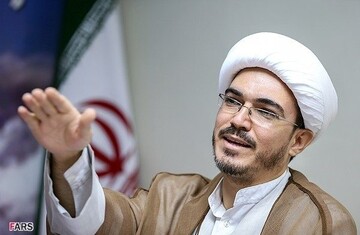 استاد خوب به شاگرد خود عبودیت را می‌آموزد