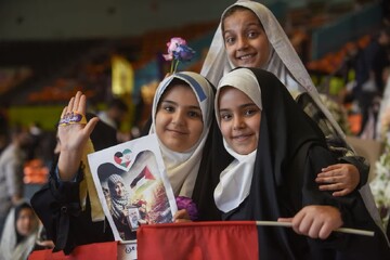 تصاویر/ مراسم دومین اجتماع «دختران آرمانی» با شعار محوری «دختر ایرانی، دختر آرمانی»