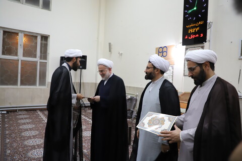 تصاویر/ تجلیل نمایند ولی فقیه از اساتید حوزه علمیه امام باقر علیه السلام کامیاران