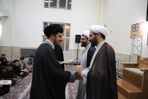 تصاویر/ تجلیل نمایند ولی فقیه از اساتید حوزه علمیه امام باقر علیه السلام کامیاران