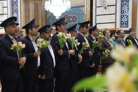 Imágenes / Ceremonia de lectura de sermones en el santuario de Hazrat Fatima Masuma (P) con la presencia de recitadores religiosos de Ahlul Bait (P)