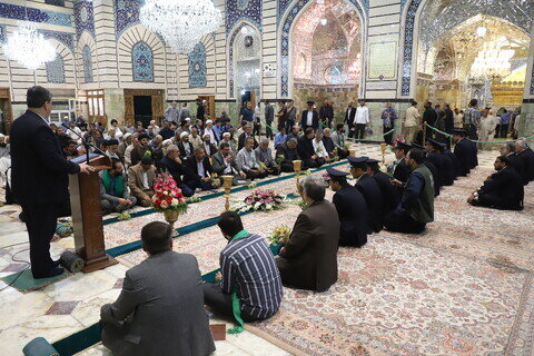 Imágenes / Ceremonia de lectura de sermones en el santuario de Hazrat Fatima Masuma (P) con la presencia de recitadores religiosos de Ahlul Bait (P)