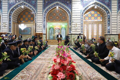 Imágenes / Ceremonia de lectura de sermones en el santuario de Hazrat Fatima Masuma (P) con la presencia de recitadores religiosos de Ahlul Bait (P)