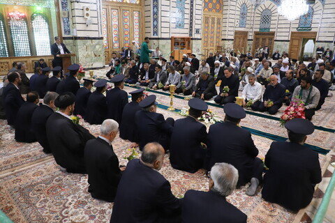 Imágenes / Ceremonia de lectura de sermones en el santuario de Hazrat Fatima Masuma (P) con la presencia de recitadores religiosos de Ahlul Bait (P)