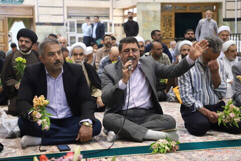 Imágenes / Ceremonia de lectura de sermones en el santuario de Hazrat Fatima Masuma (P) con la presencia de recitadores religiosos de Ahlul Bait (P)