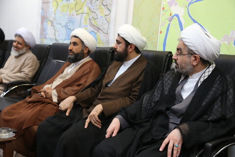 تصاویر/ نشست مدیران مدارس شهرستان اهواز با اعضای کمیته جذب استان خوزستان