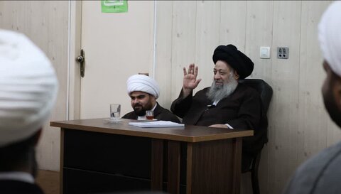 تصاویر/جلسه دانش‌پژوهان مطالعات اسلامی معاونت بین الملل حوزه های علمیه استان خوزستان با آیت‌ الله موسوی جزایری برگزار شد.