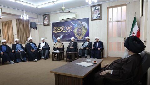 تصاویر/جلسه دانش‌پژوهان مطالعات اسلامی معاونت بین الملل حوزه های علمیه استان خوزستان با آیت‌ الله موسوی جزایری برگزار شد.