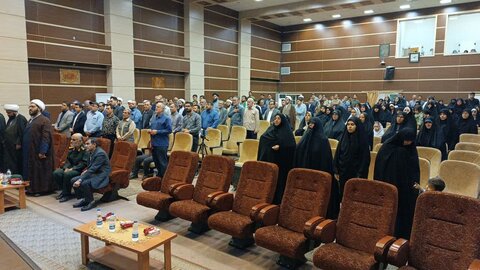 تصاویر/نشست گرامیداشت مقام استاد و هفته عقیدتی سیاسی سپاه در ساوه