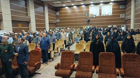 تصاویر/نشست گرامیداشت مقام استاد و هفته عقیدتی سیاسی سپاه در ساوه