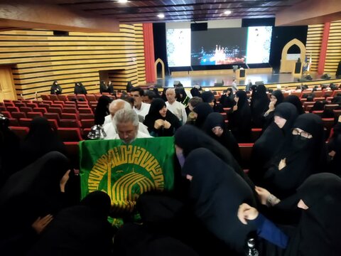 تصاویر برگزاری آیین تکریم استادان حوزه های علمیه خواهران استان تهران