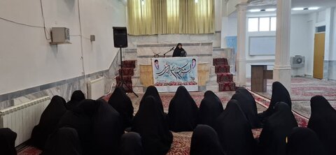 تصاویر/برگزاری جشن روز دختر ویژه طلاب مدرسه علمیه الزهرا(س) اراک