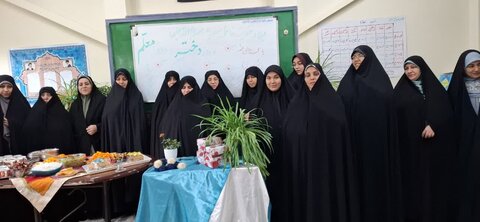 تصاویر/برگزاری جشن روز دختر ویژه طلاب مدرسه علمیه الزهرا(س) اراک