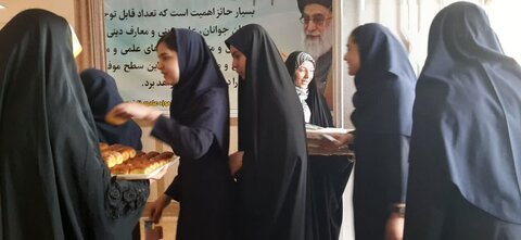 تصاویر/بازدید دانش آموزان مدرسه شاهدشهید ابراهیمی از مدرسه علمیه فاطمیه محلات