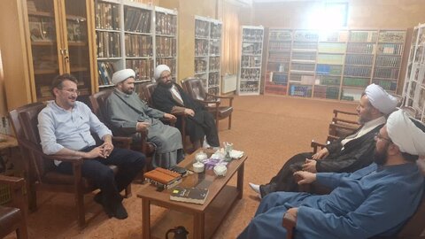 تصاویر اردوی زیارتی و علمی طلاب مدرسه علمیه امام خمینی (ره) ارومیه