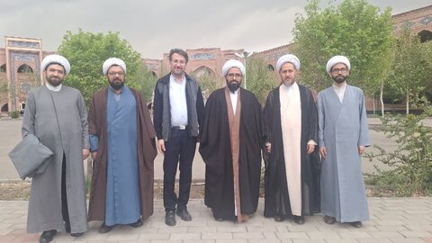 تصاویر اردوی زیارتی و علمی طلاب مدرسه علمیه امام خمینی (ره) ارومیه