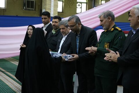 تصاویر/ جشن ولادت  بانوی کرامت در خوی