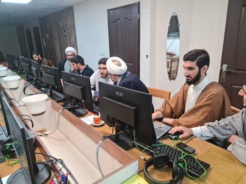 تصاویر/ جلسه آموزش تکمیلی مقاله نویسی در مدرسه علمیه امام خامنه‌ای ارومیه