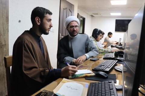 تصاویر/ جلسه آموزش تکمیلی مقاله نویسی در مدرسه علمیه امام خامنه‌ای ارومیه