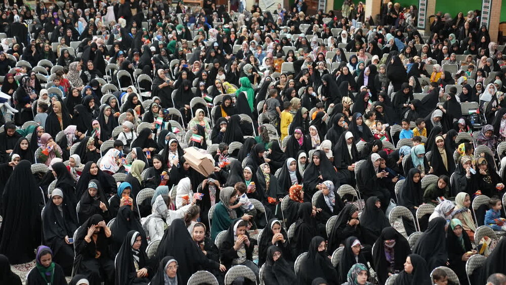 نقش دختران ایرانی در دیپلماسی عمومی، ظرفیت‌، الزامات و وظایف نهادهای مسئول