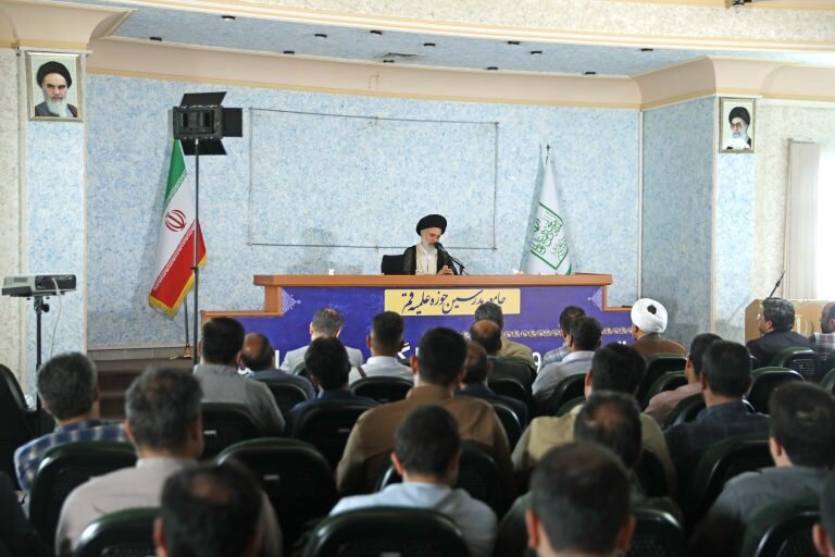 مشکل ما در مسائل سیاسی، اقتصادی و اجتماعی به مسئله ایمان باز می‌گردد