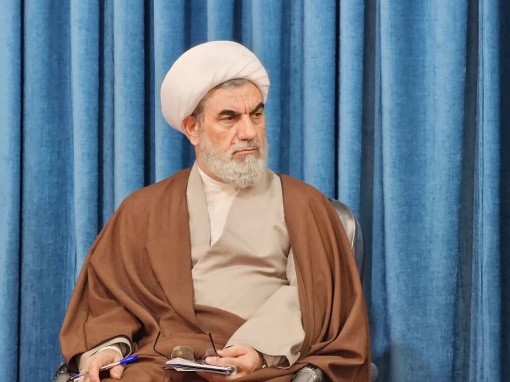 خاندان اهل‌بیت (ع) سرشار از علم و تقوا هستند