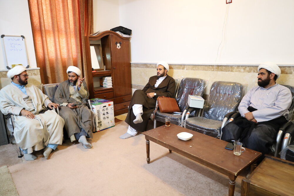 بازدید از مدرسه علمیه بزمان