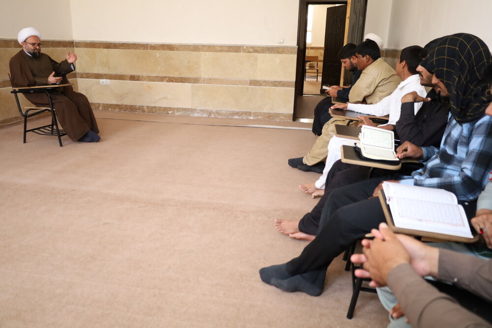 بازدید از مدرسه علمیه بزمان