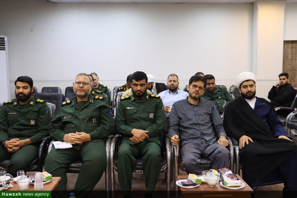 دیدار فرماندهان و مسئولان عقیدتی سیاسی نواحی مقاومت بسیج اهواز و کارون با نماینده ولی فقیه در خوزستان