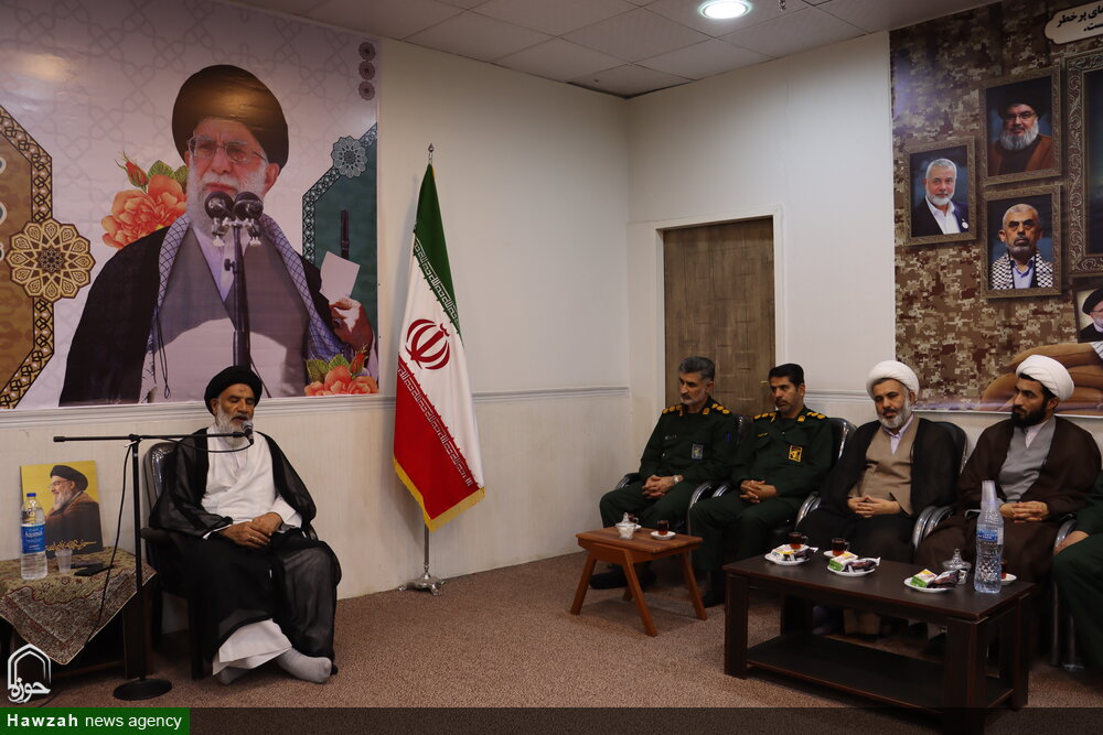 دیدار فرماندهان و مسئولان عقیدتی سیاسی نواحی مقاومت بسیج اهواز و کارون با نماینده ولی فقیه در خوزستان
