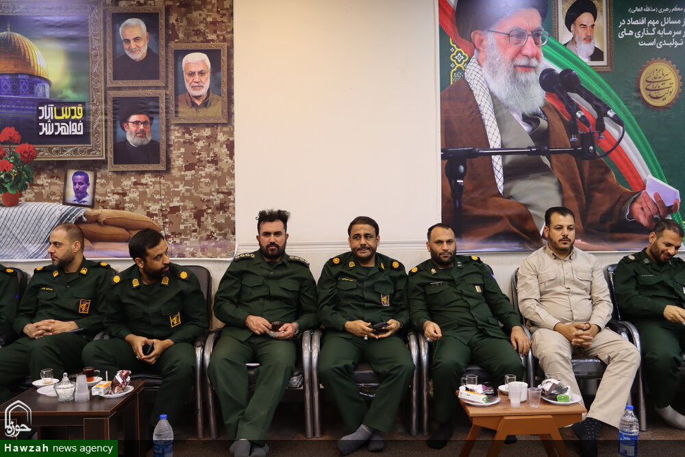 دیدار فرماندهان و مسئولان عقیدتی سیاسی نواحی مقاومت بسیج اهواز و کارون با نماینده ولی فقیه در خوزستان