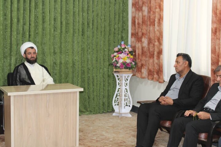 نامه امیرالمؤمنین علی(ع) به مالک اشتر چراغ راهی برای مسئولان است