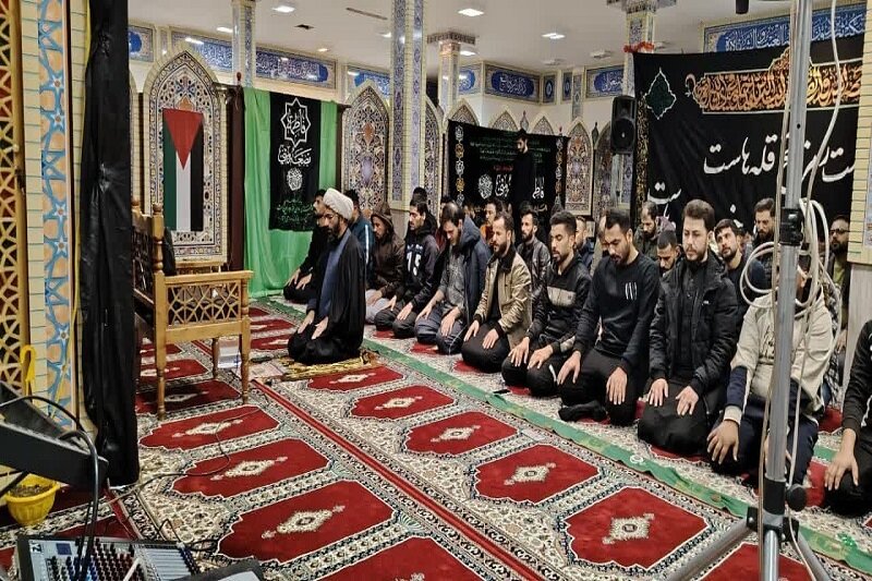 برگزاری هیئت هفتگی انیس النفوس(ع) با حضور دانشجویان بین‌الملل دانشگاه رازی کرمانشاه+تصاویر