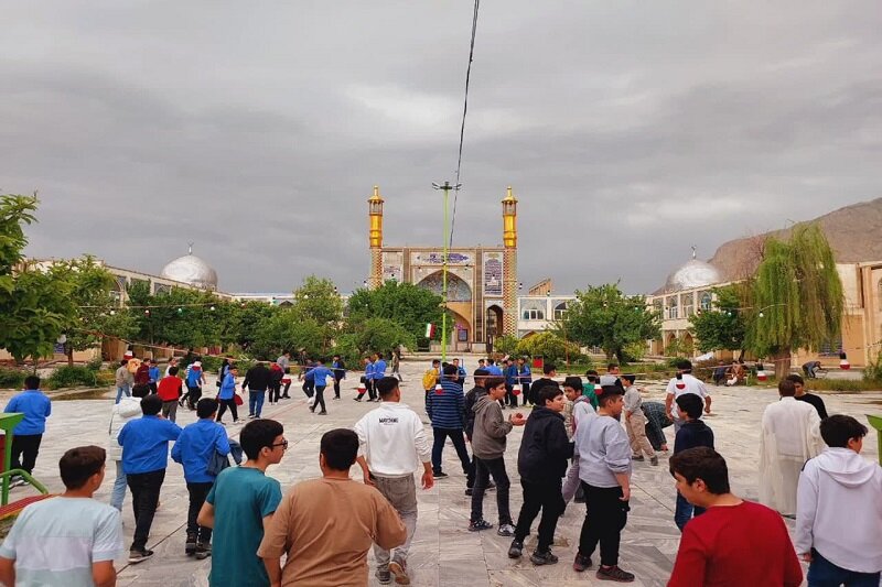 آشنایی دانشآموزان کرمانشاهی با فعالیتهای حوزههای علمیه+ عکس